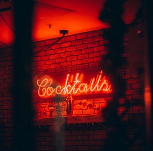 cocktail red sign.PNG